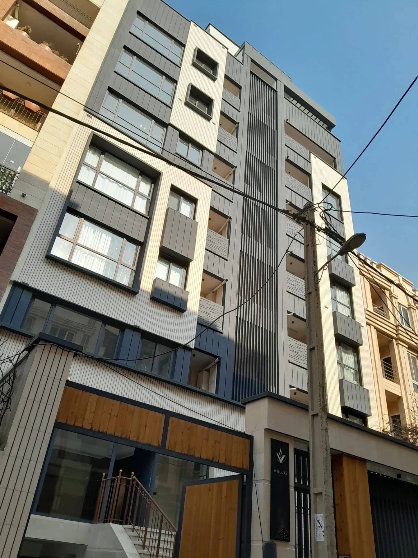فروش آپارتمان ۱۰۰متر نوساز فول امکانات فلامک