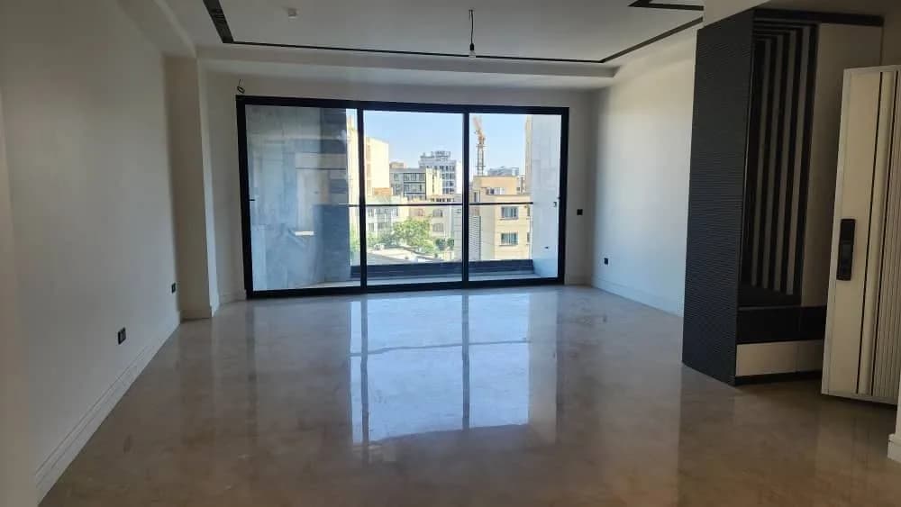 135 متر/3 خواب/دو پارکینگ/روبه آفتاب/بلوار دریا