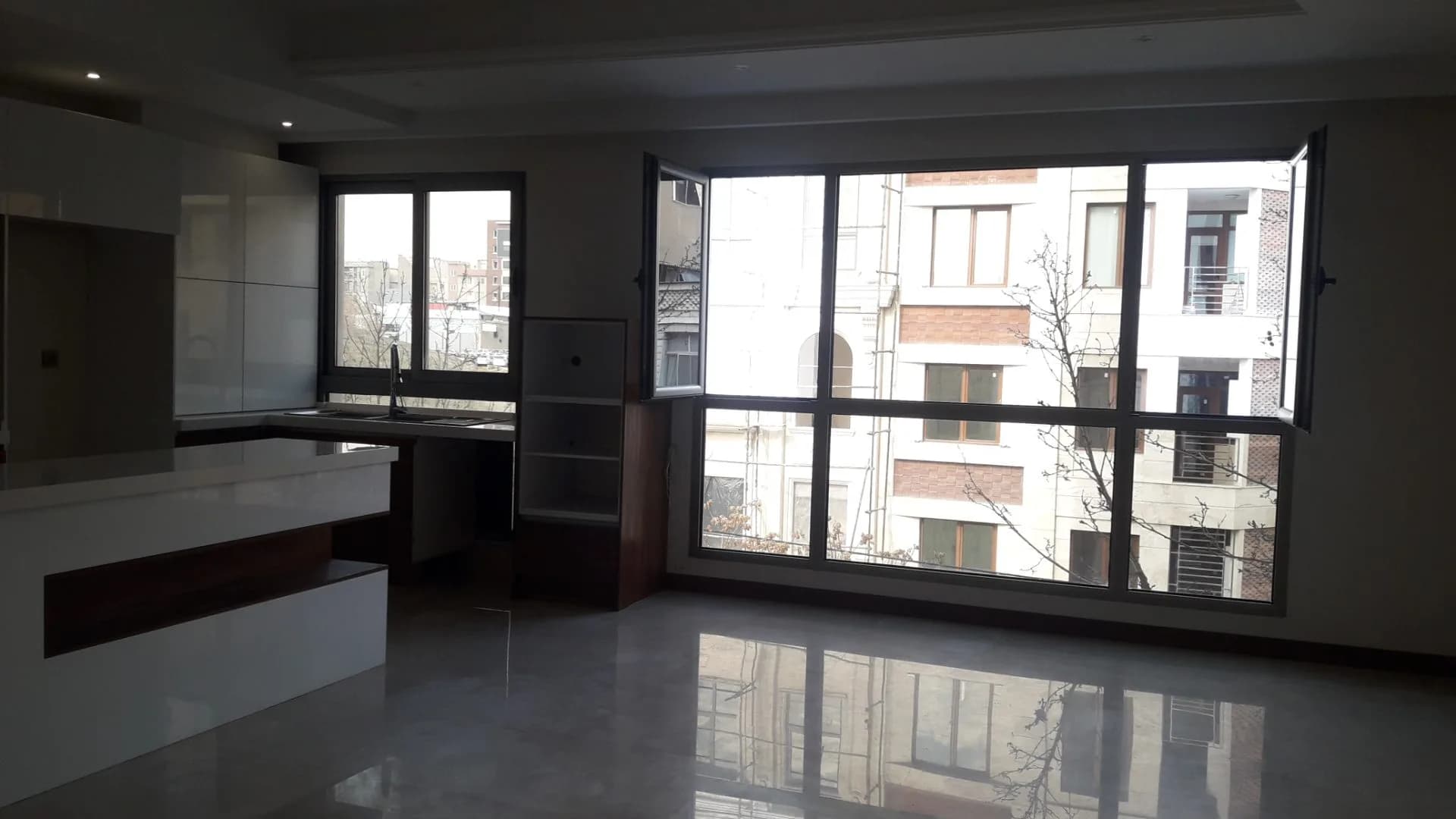 148 متر/نوساز/تک واحدی/برند/بلوار دریا