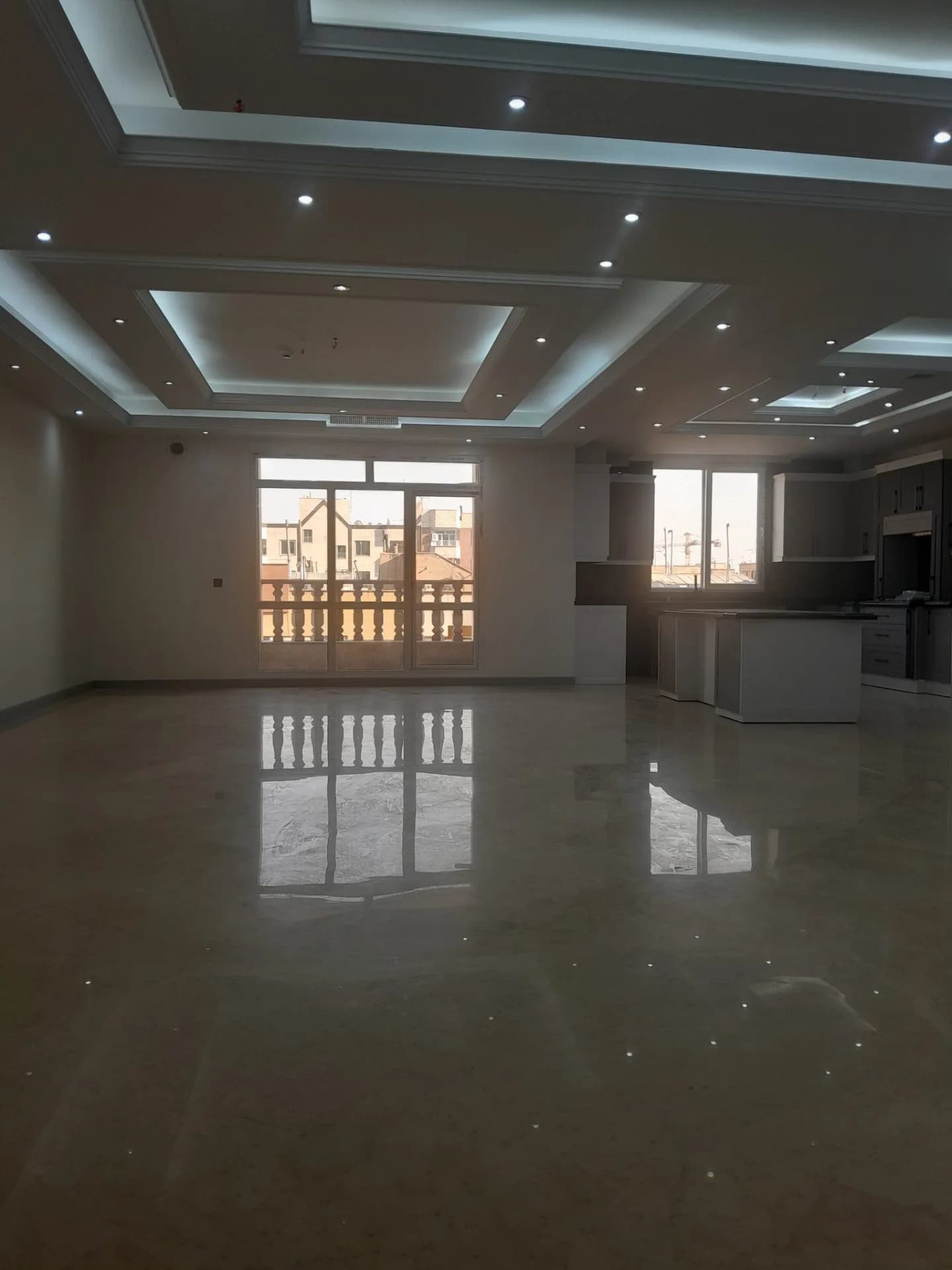 فروش آپارتمان ۱۶۰ متر۳ خواب فول امکانات بهزاد شمالی