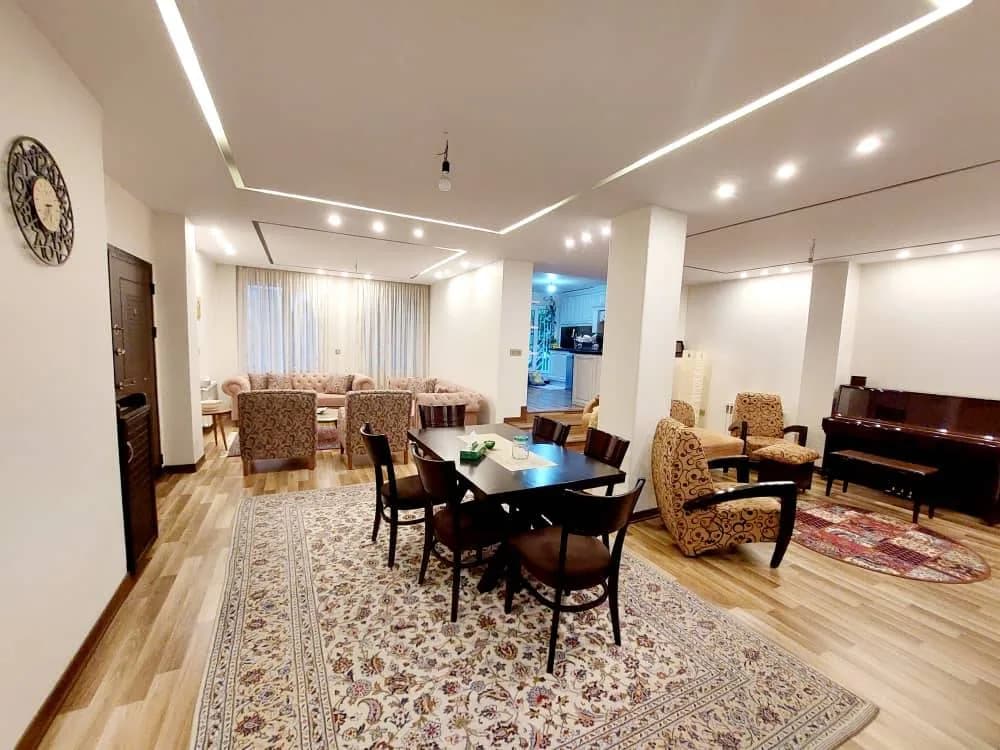 155 متر تاپ لوکیشن فول امکانات ۲ پارکینگ