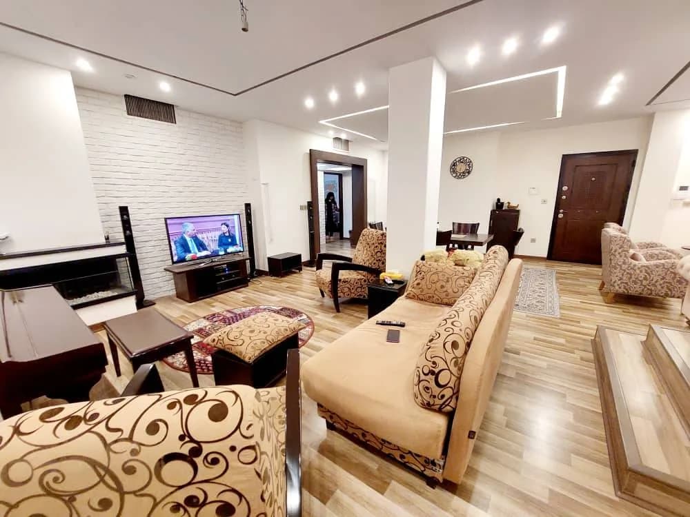 155 متر تاپ لوکیشن فول امکانات ۲ پارکینگ - تصویر 2