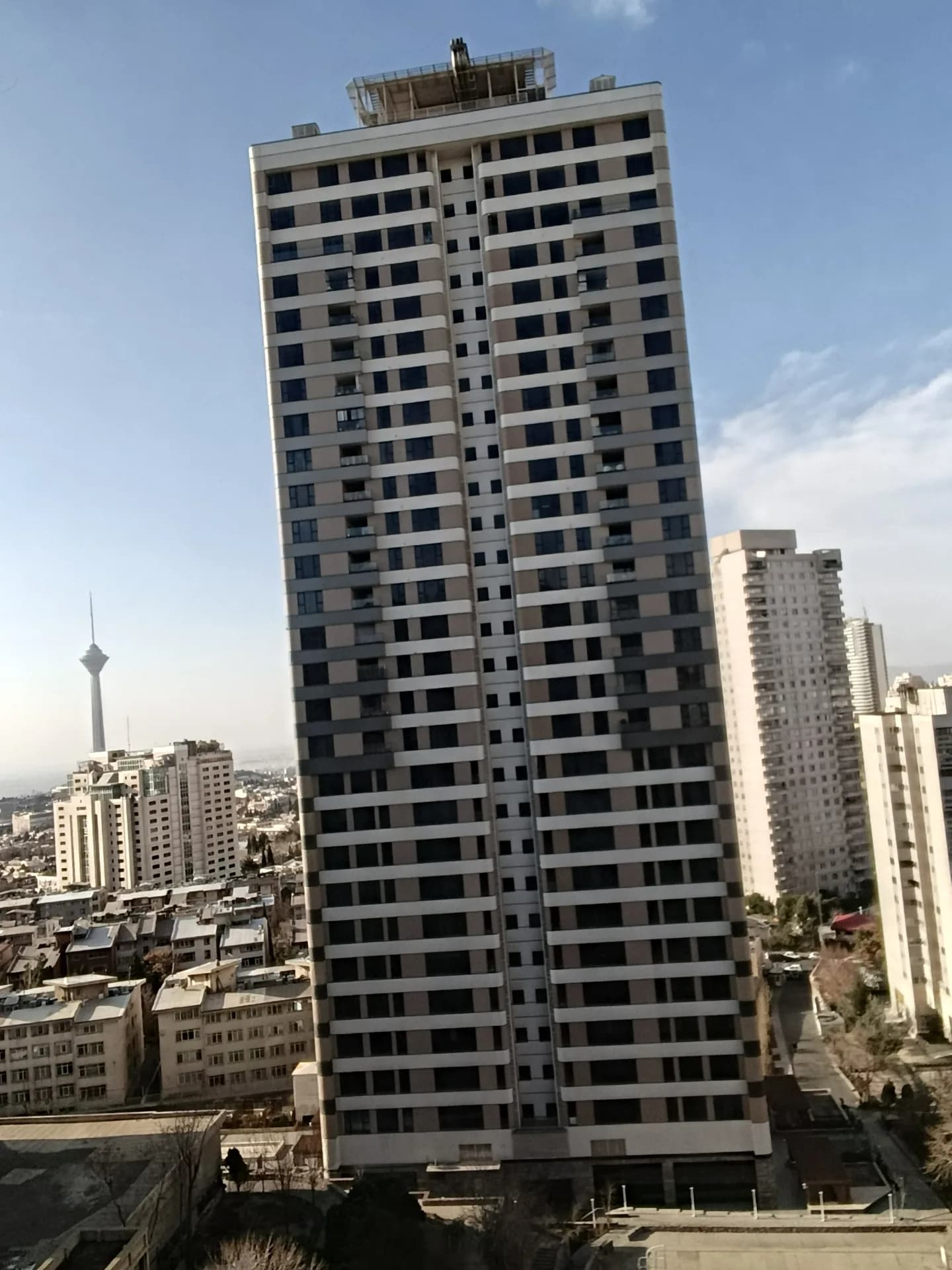 300متر 4خواب 4پارکینگ