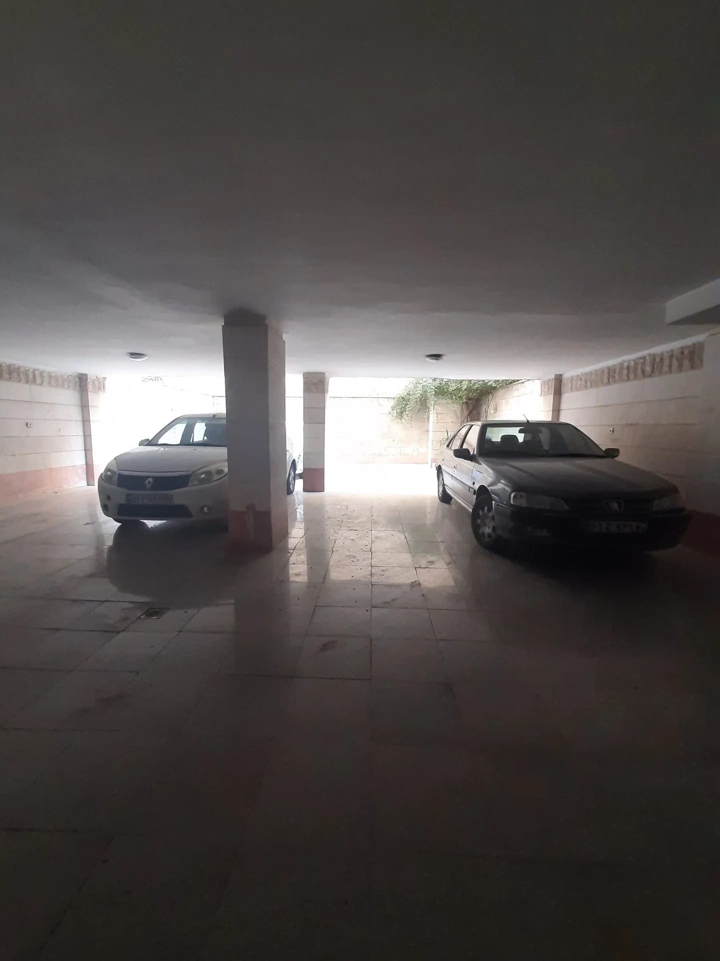 ۱۴۵ متر گلستان ۲