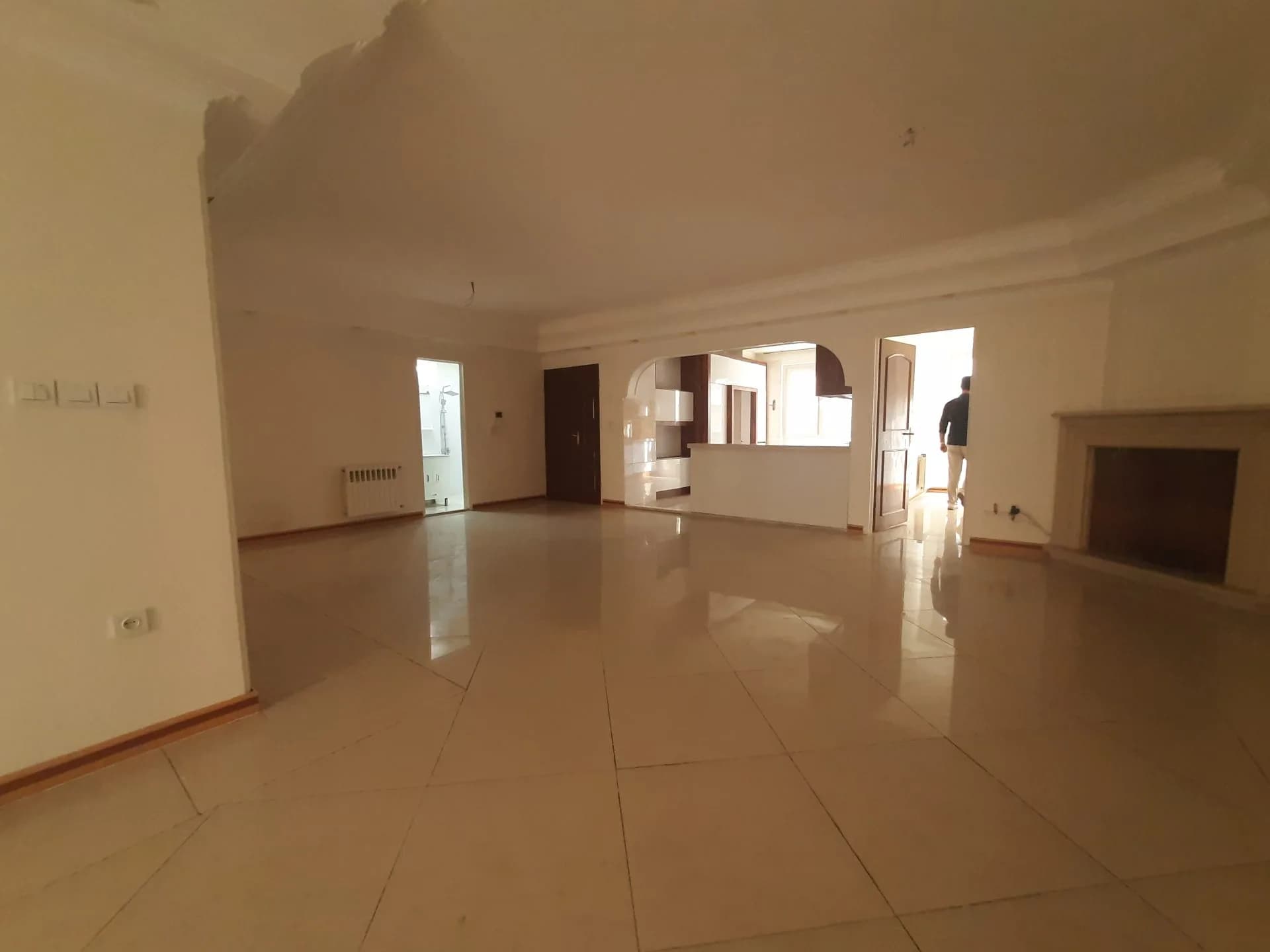 ۱۴۵ متر گلستان ۲