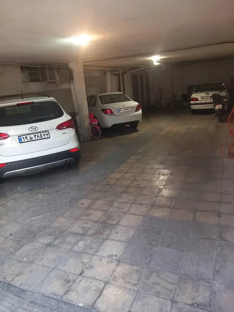 88متر سعادت اباد