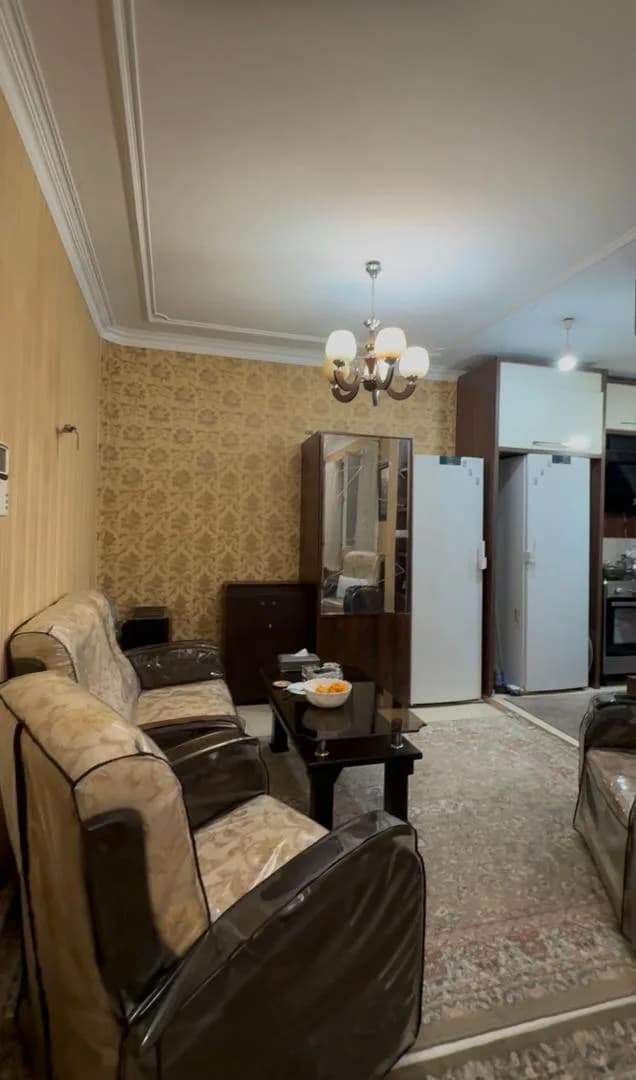 130متر سعادت اباد