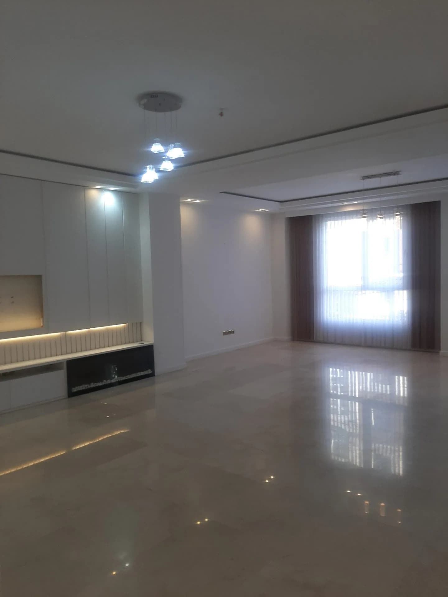130 متر شهرک غرب تکواحدی