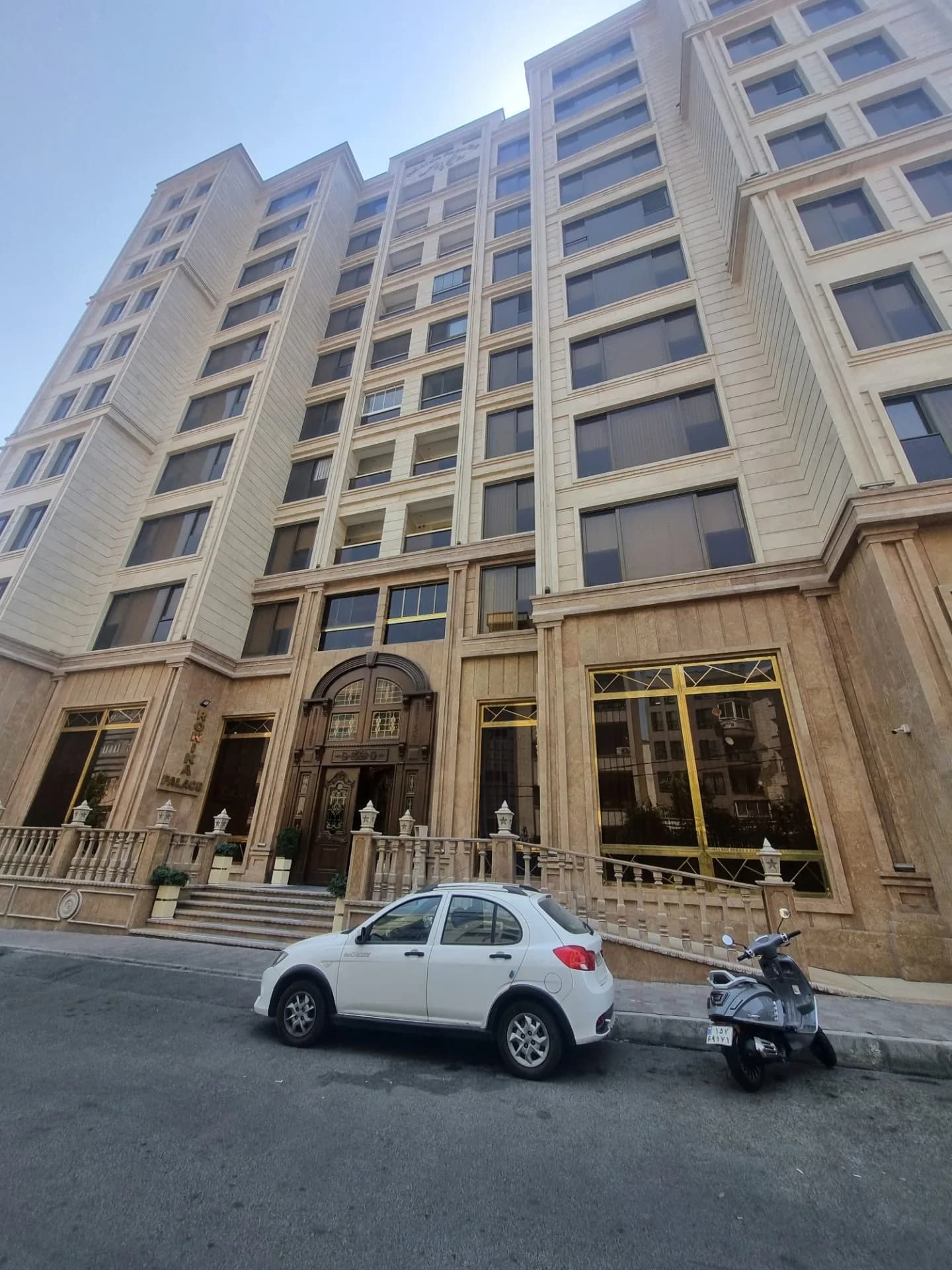 160 متر 3 خواب نوساز برج برند
