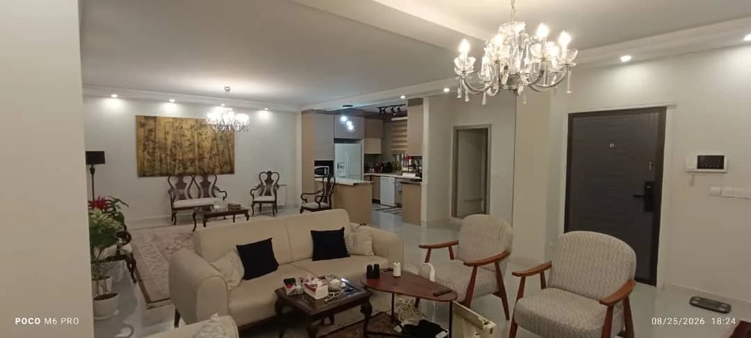 128متر بالای میدان کاج - تصویر 2
