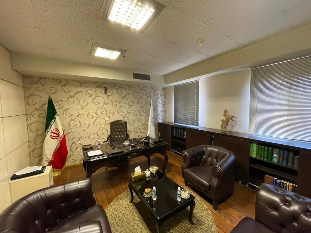 ۸۵ متر سند اداری بر اصلی