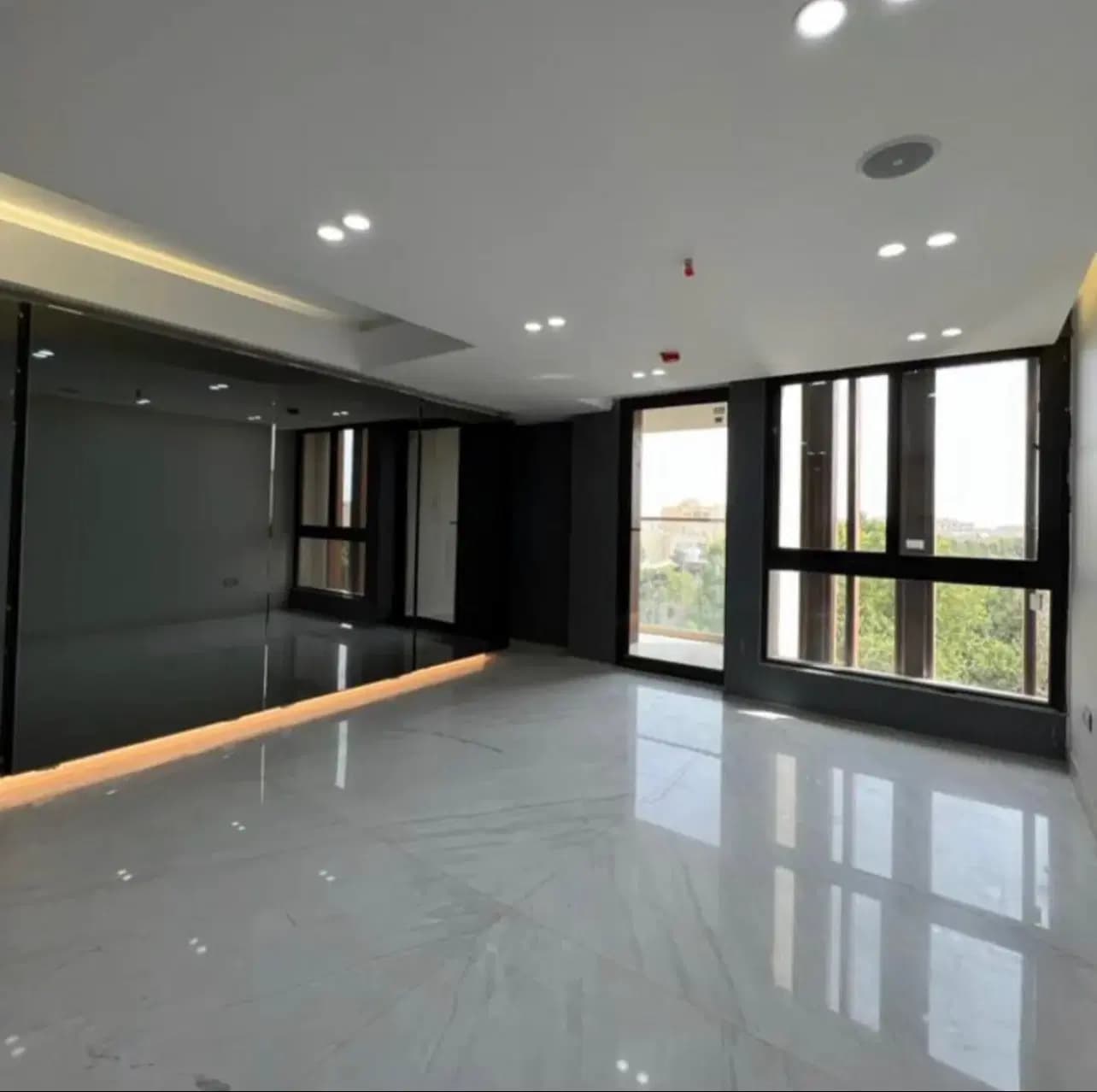 اپارتمان 141 متری در سعادت اباد، بلوار دریا