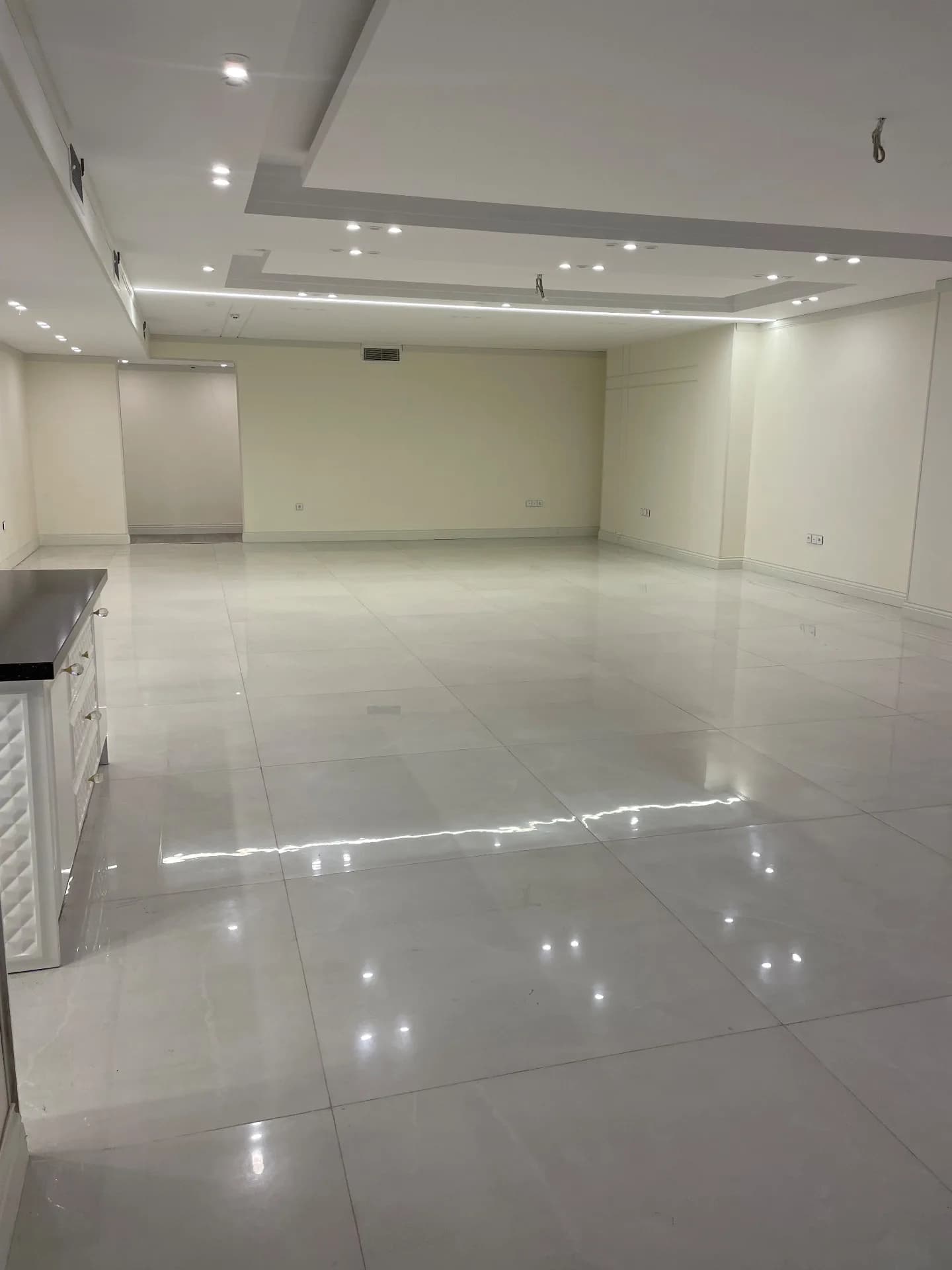 210 متر سه خوابه