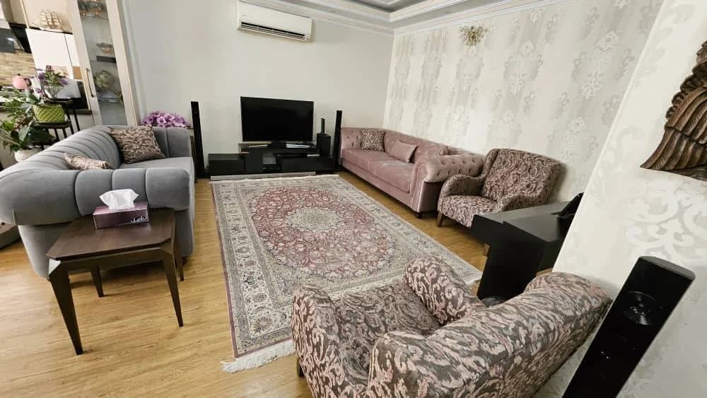 60 متر 10 ساله سعادت اباد