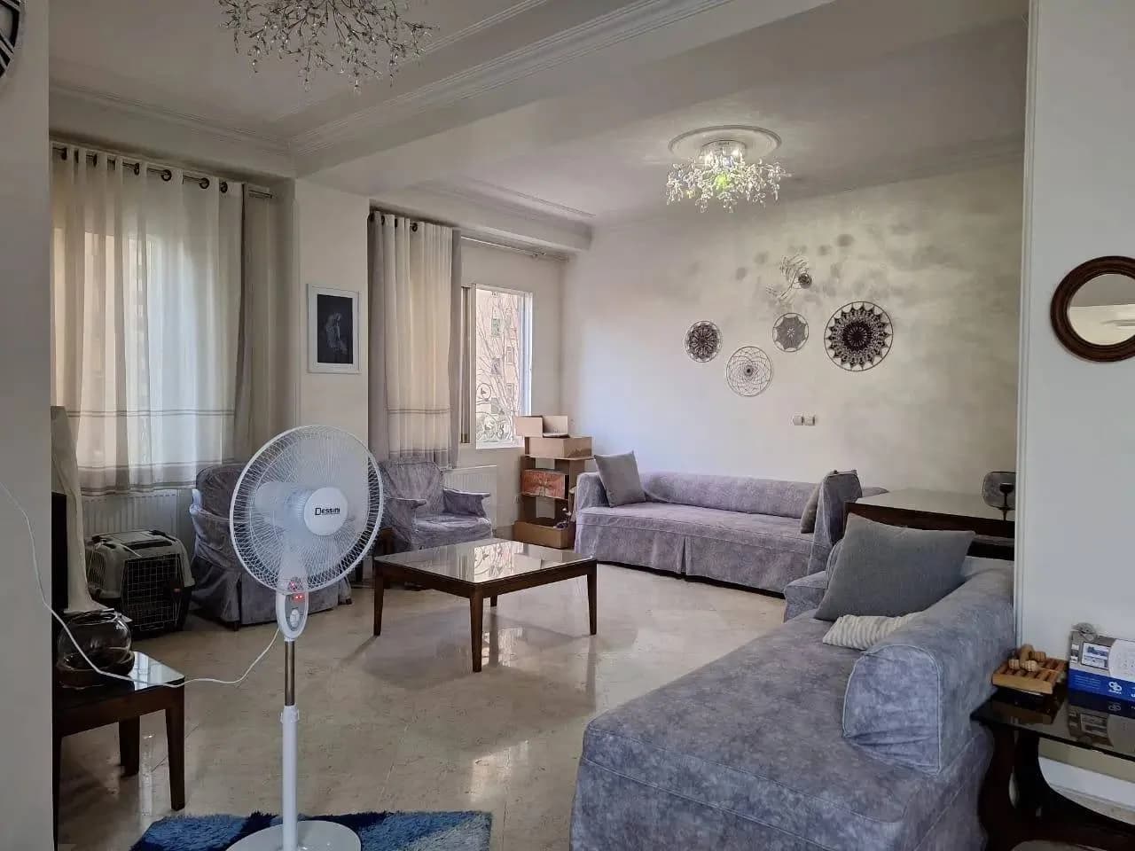 بام تهران 107 متر