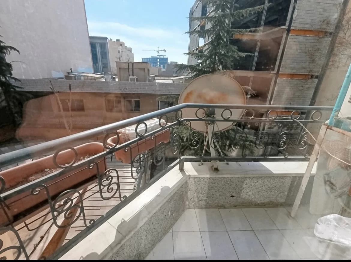 ۹۶ متر بازسازی شده سعادت آباد بالای کاج - تصویر 2