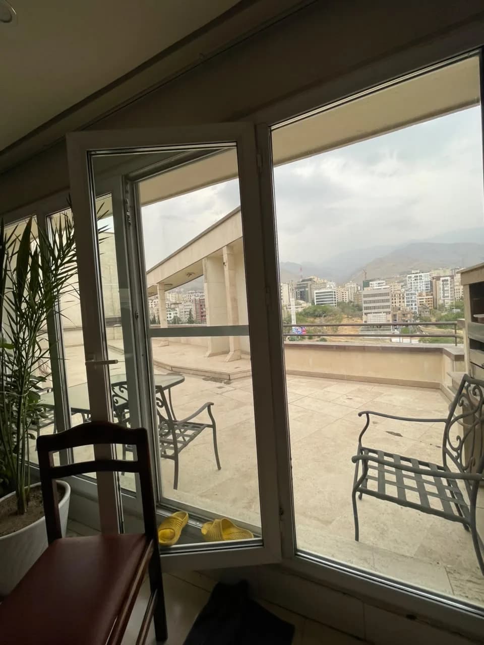 130 متر/ 3 خواب/ 24 متری/ کلیدنخورده