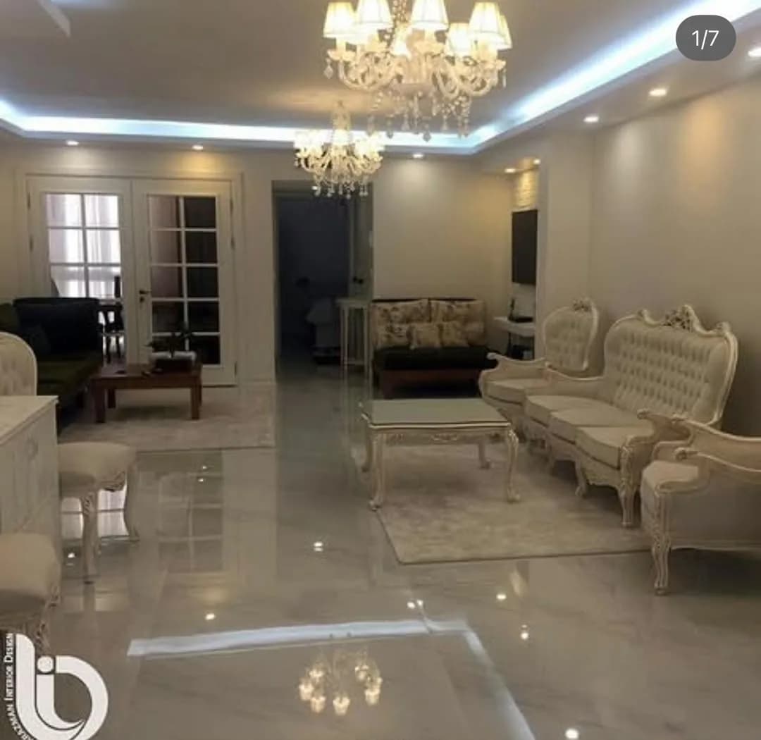 ۷۲ متر/ دو خواب/ نما گرانیت/سالن پرده خور