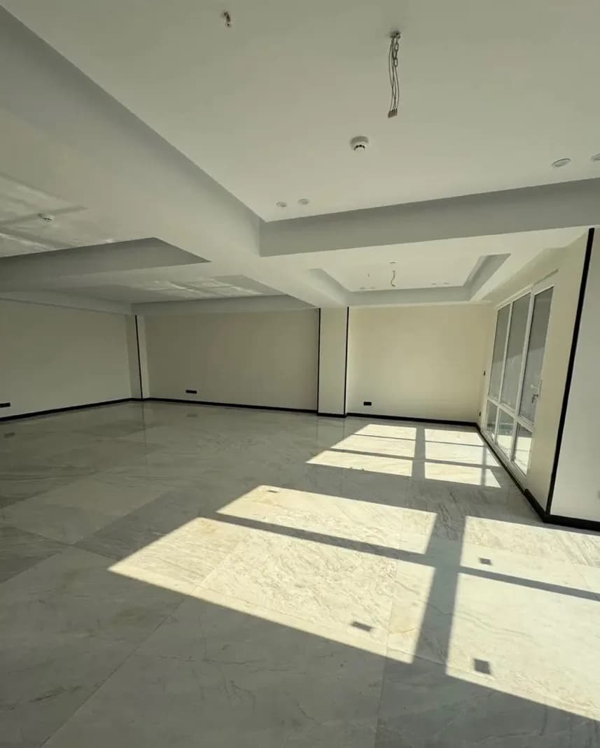 180 متر/ 3 خواب/ نوساز / تاپ لوکیشن - تصویر 4