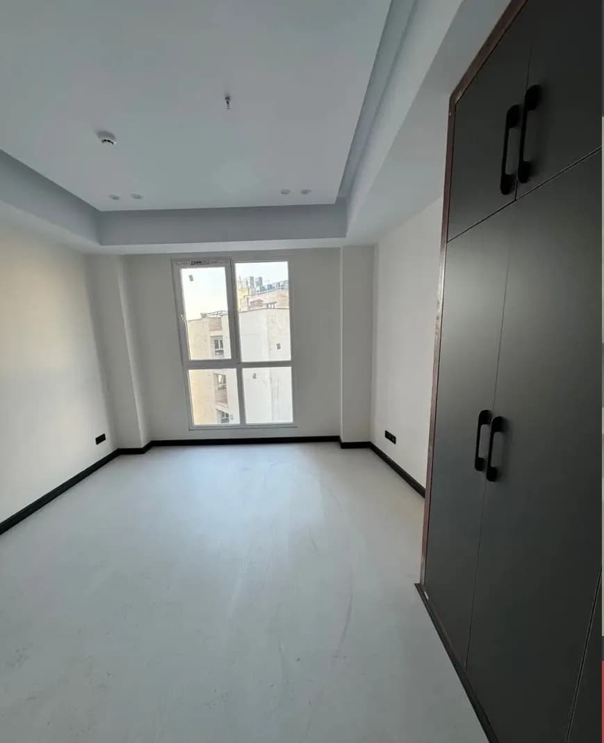 180 متر/ 3 خواب/ نوساز / تاپ لوکیشن - تصویر 3