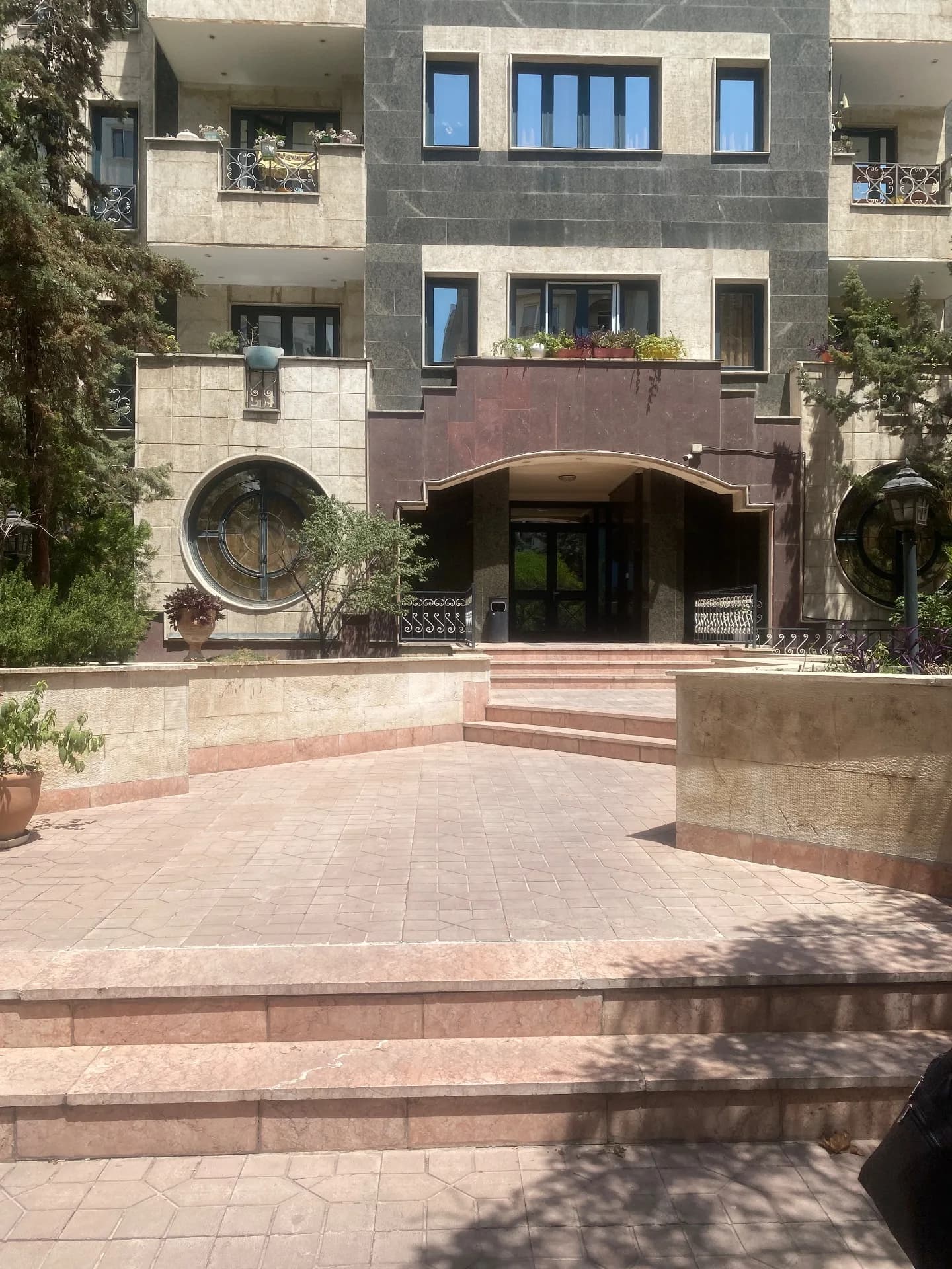 105متر/فول امکانات/بازسازی شیک/شهرک‌غرب