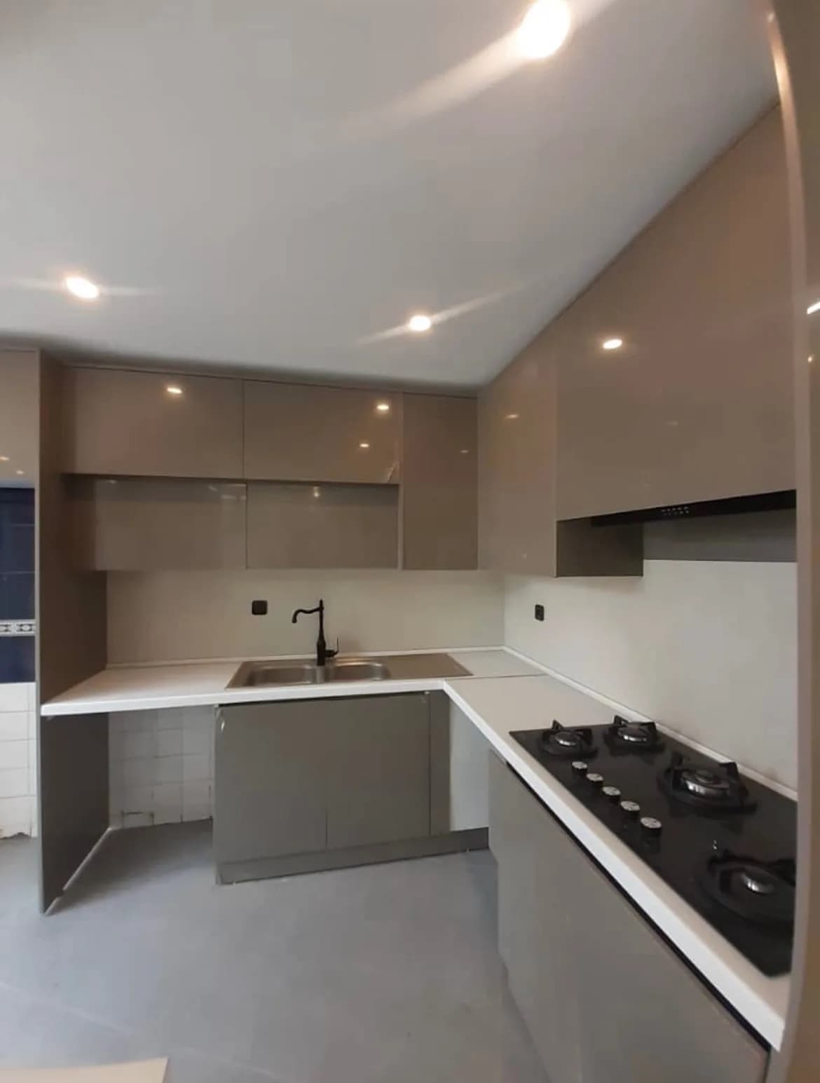 128 متر / 3 خواب / فول امکانات / تاپ لوکیشن - تصویر 4