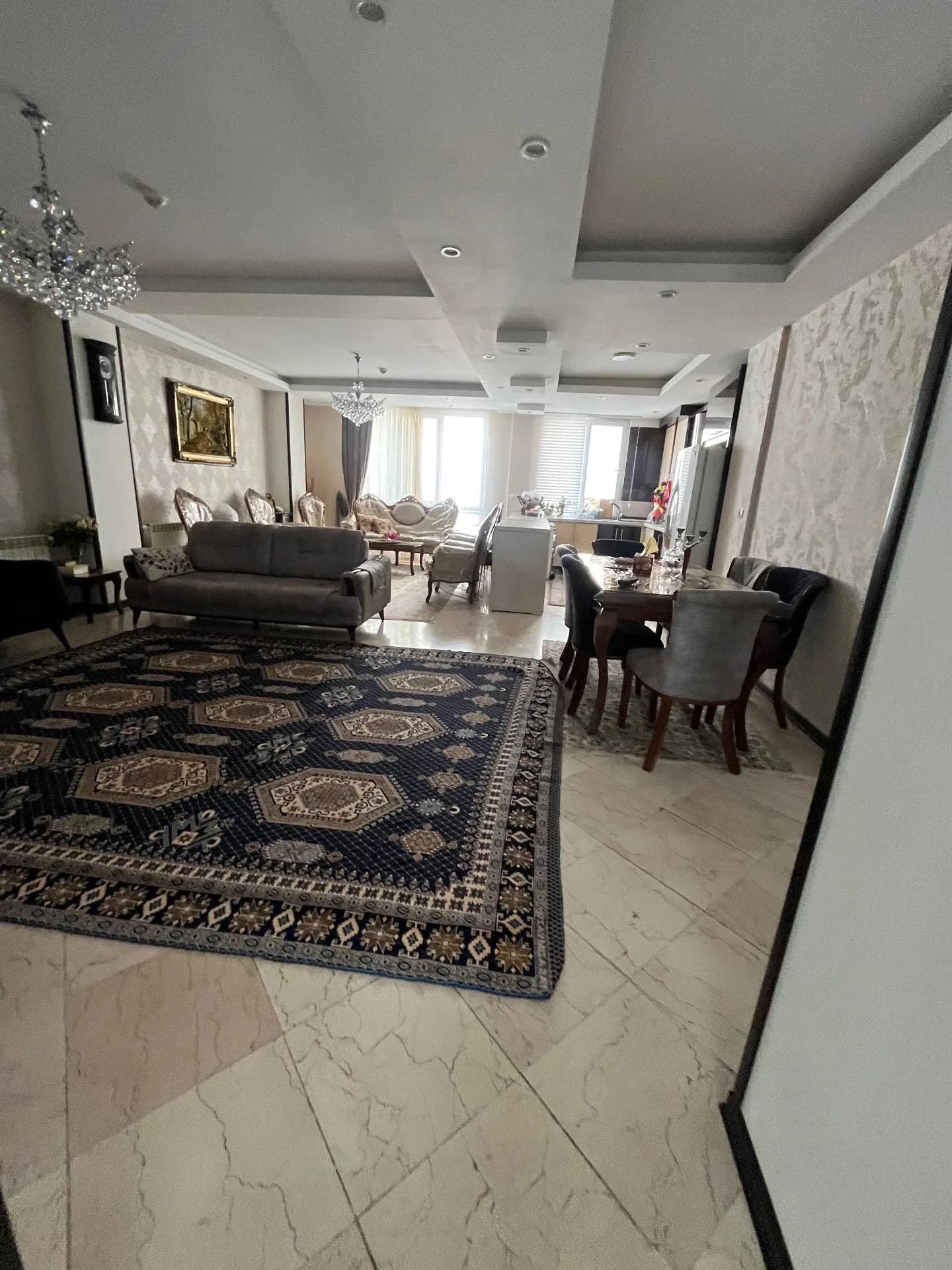 اپارتمان ۱۱۵ متری در سعادت اباد، علامه جنوبی