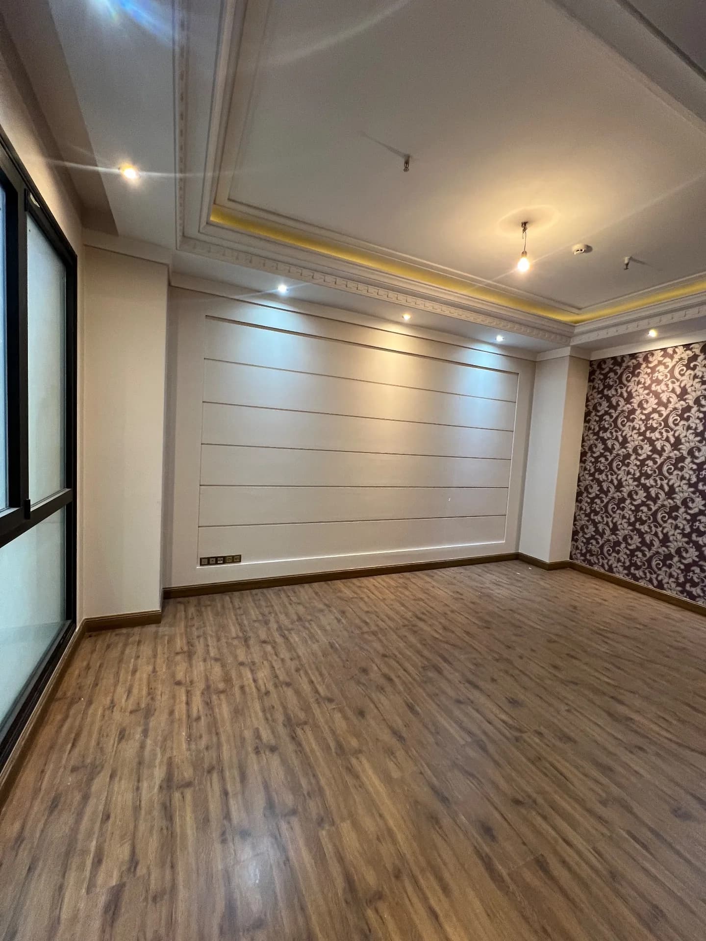 اپارتمان 96 متری در سعادت اباد، بلوار دریا