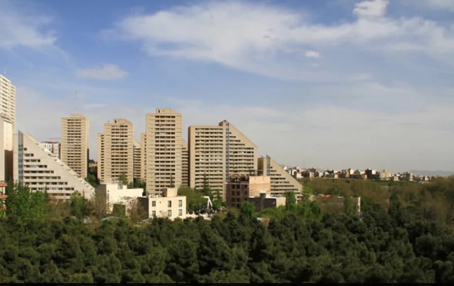 210 متر سه خوابه دوبلکس مجتمع باغ بهشت