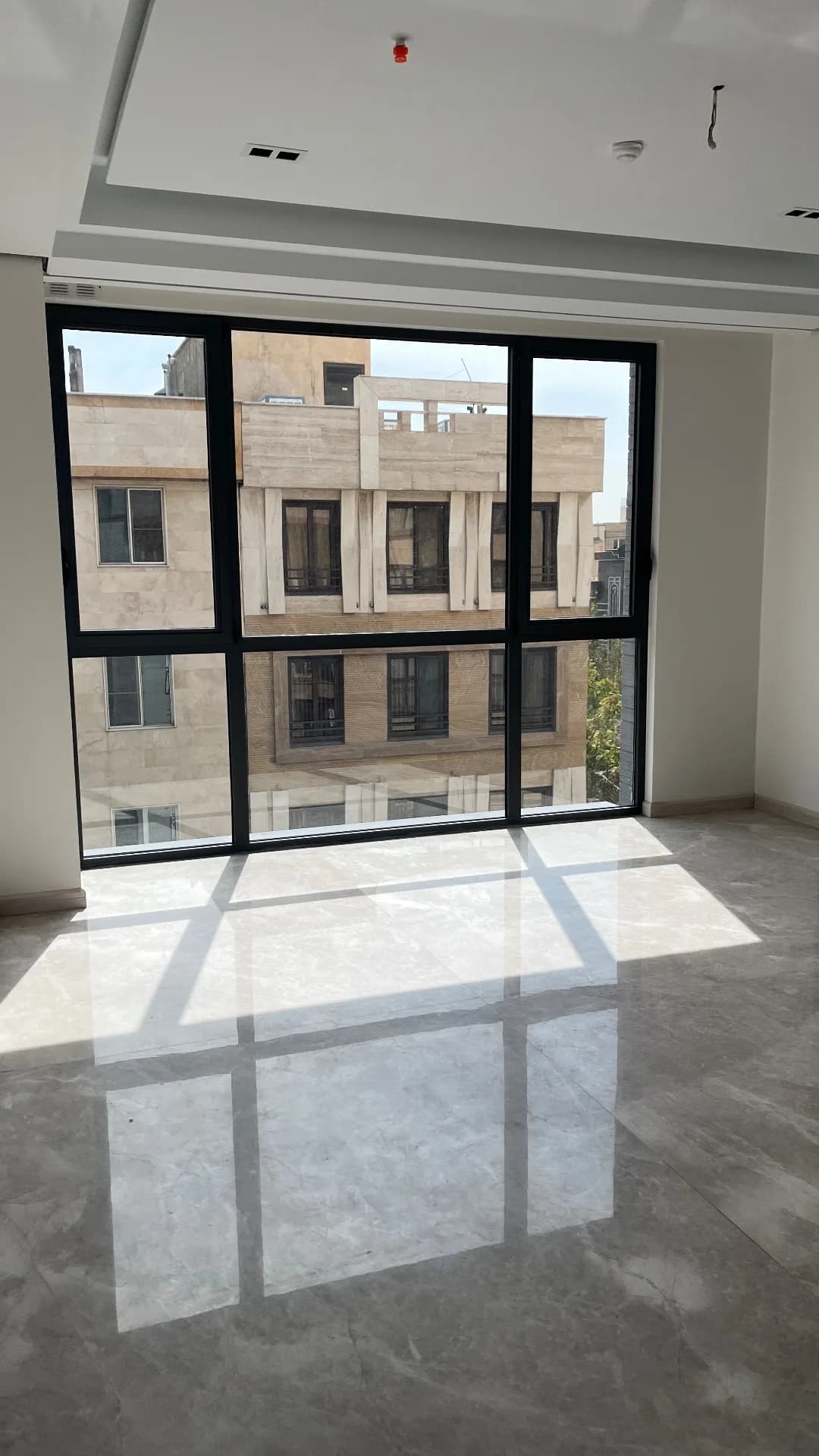 125متر«سه خواب دو واحدی حافظی