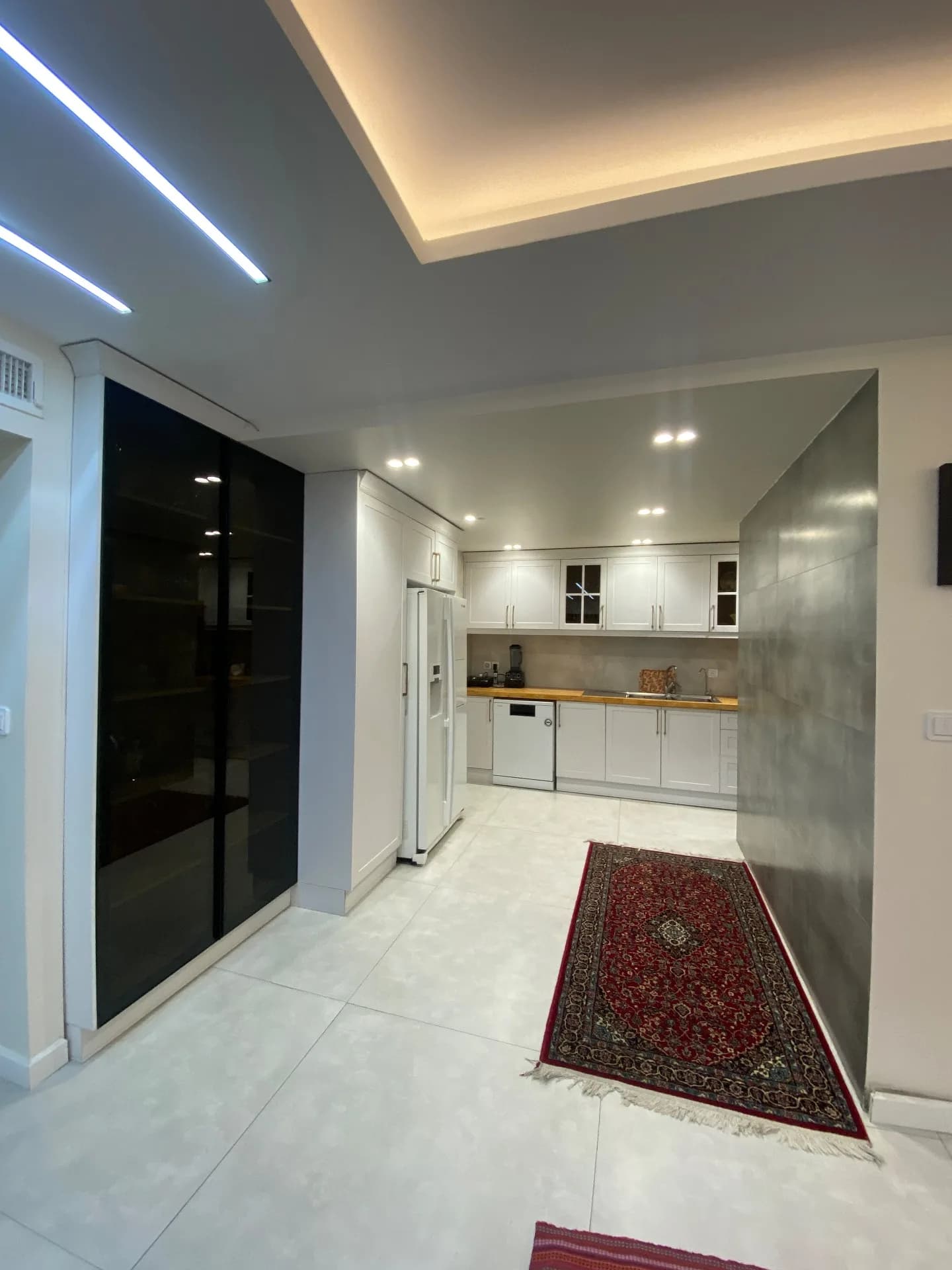 180متر/3خواب/فول امکانات