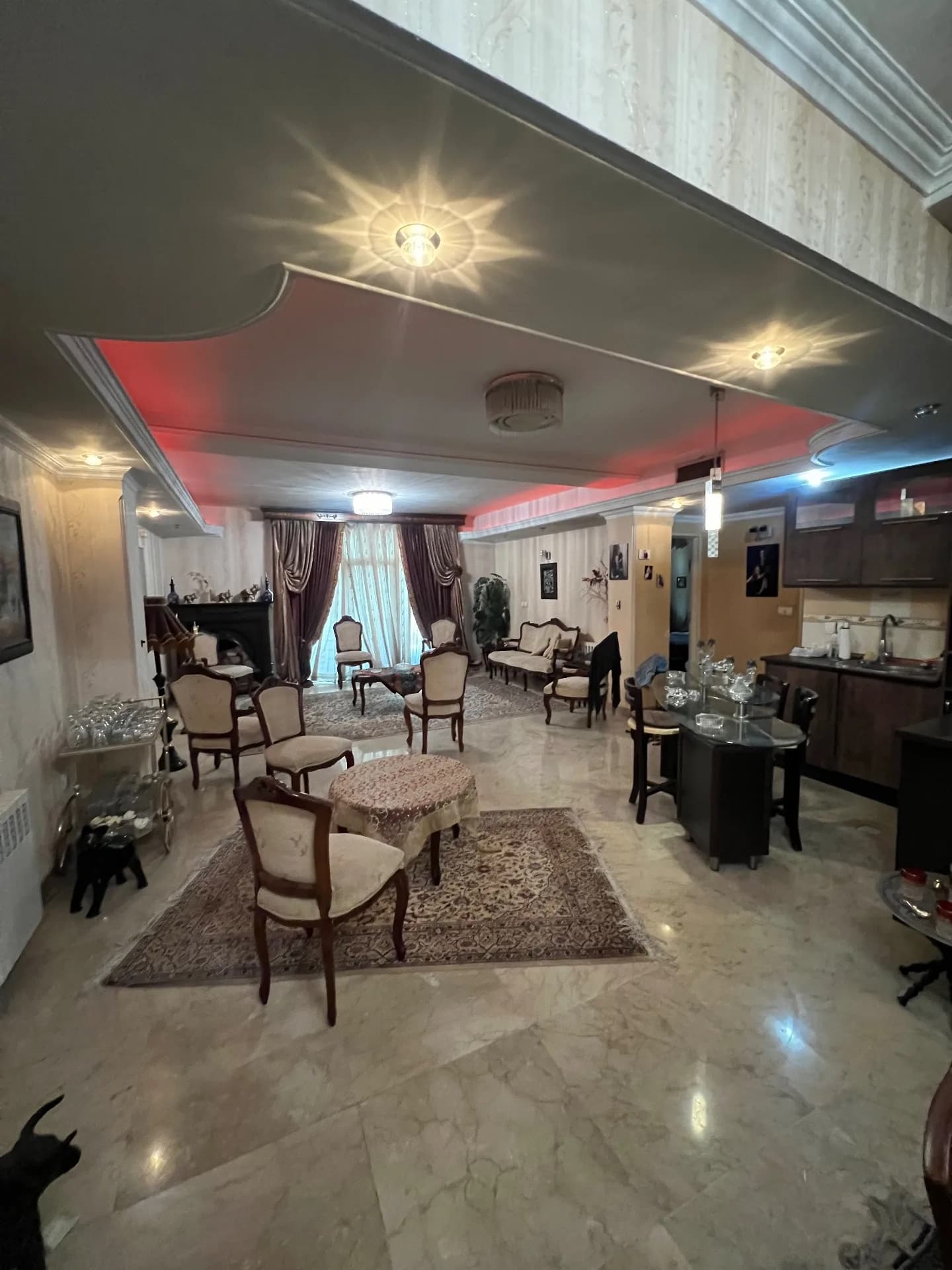 اپارتمان ۱۳۰ متری در سعادت اباد، بلوار دریا