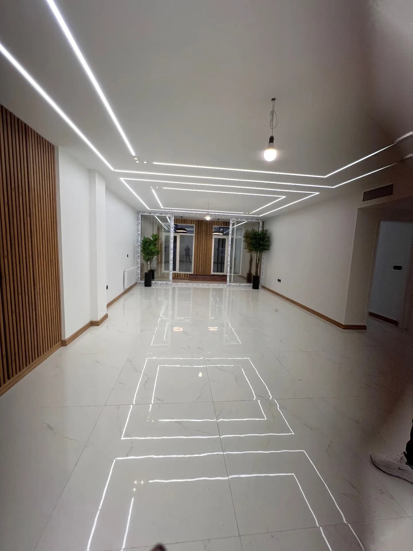 اپارتمان ۱۰۵ متری در سعادت اباد، بلوار شهرداری