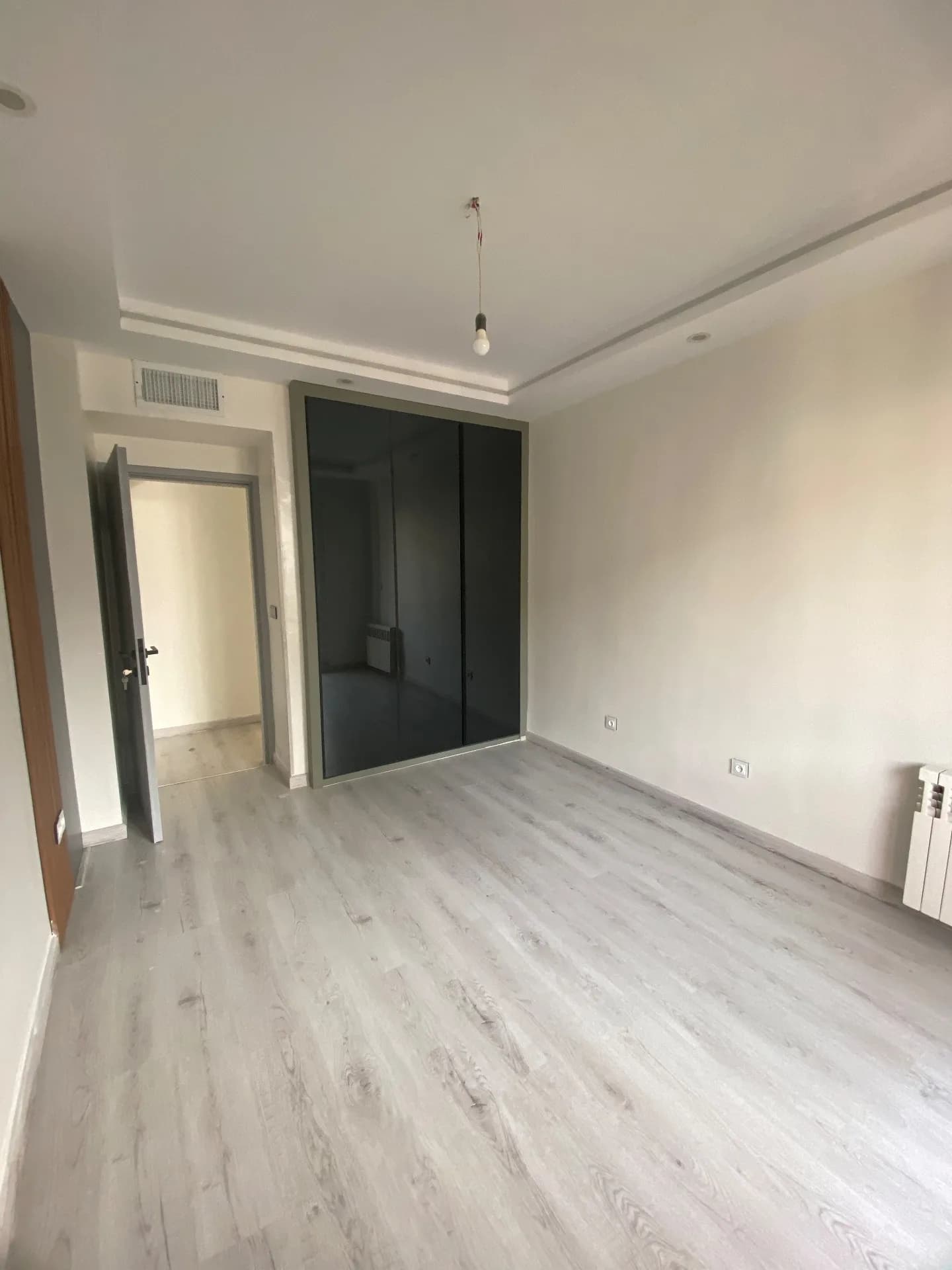 110متر/2پارکینگ/بازسازی شده