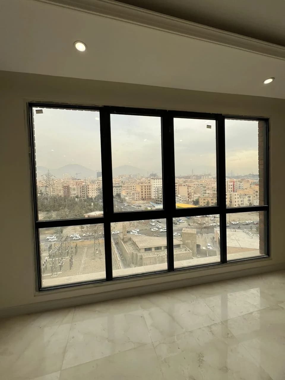 ۹۰ متر دو خوابه تک واحدی صرافهای شمالی